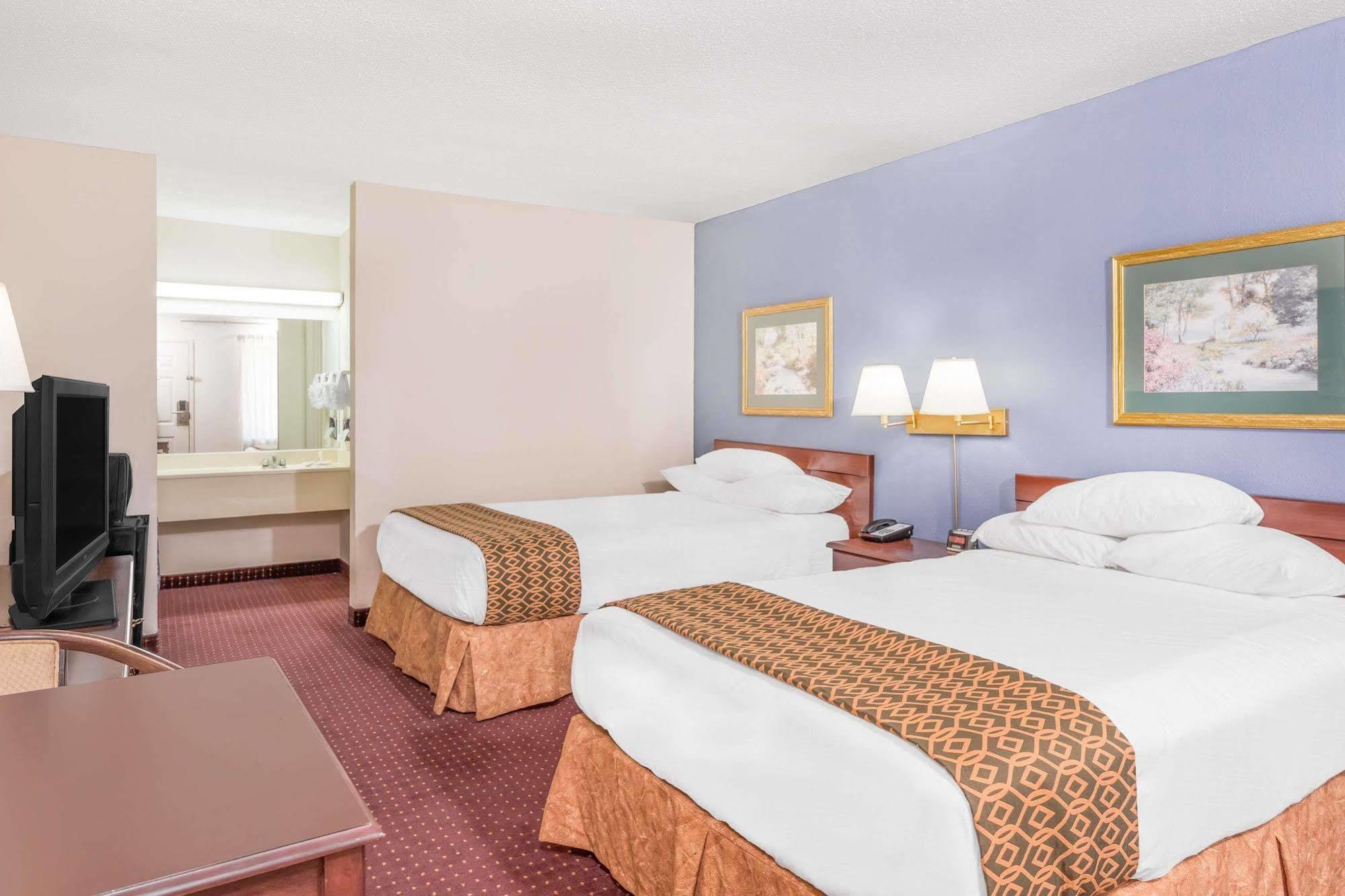 Days Inn By Wyndham Lavonia Buitenkant foto
