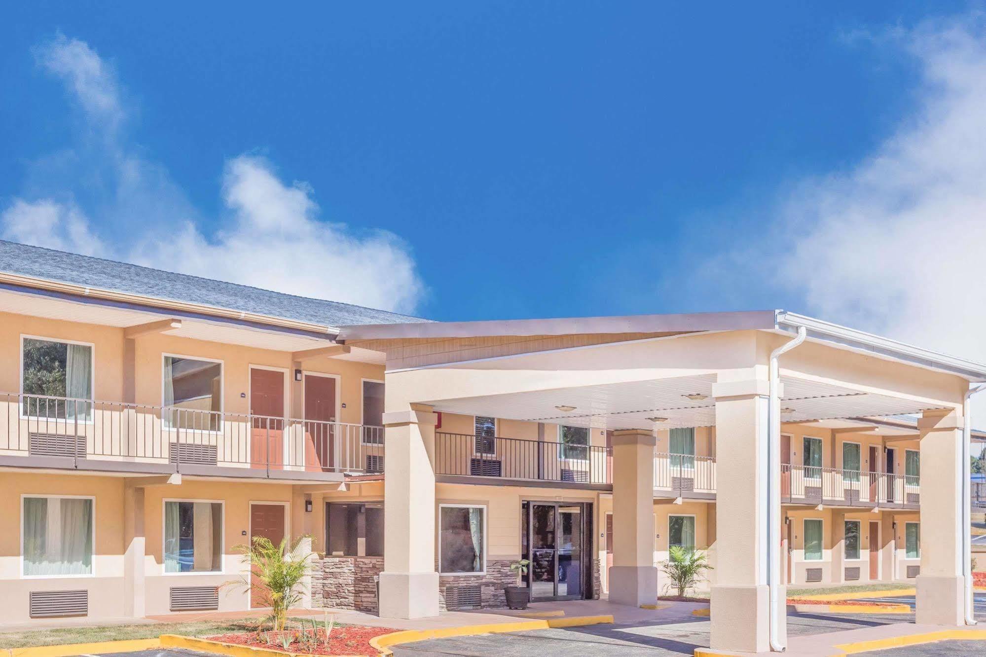 Days Inn By Wyndham Lavonia Buitenkant foto